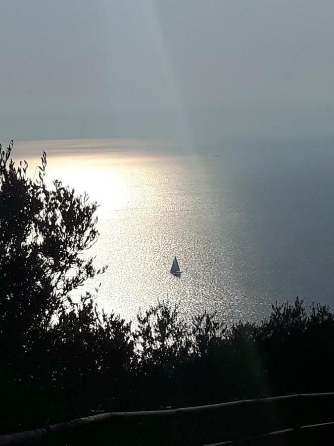 La Casa Del Sole Villa Vico Equense Bagian luar foto